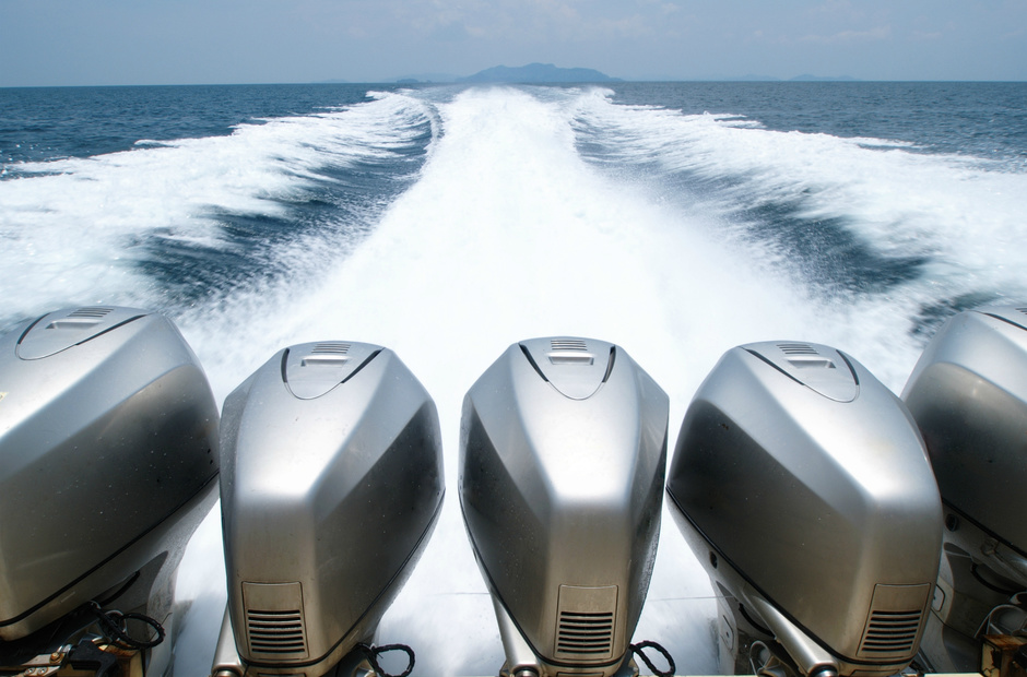 Global Outboard Engines Market